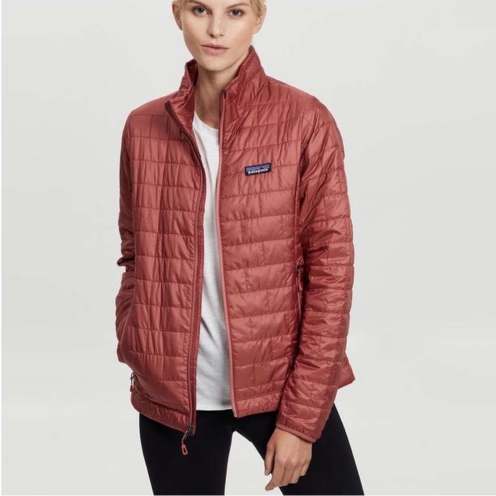 Women’s Patagonia Hip Rose Nano Puff jacket